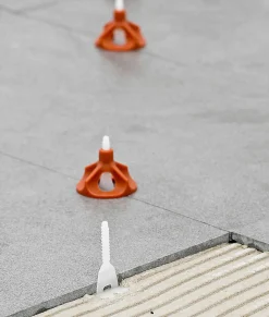 100 Bases croisillons autonivelants RLS VIS 3 mm (3-15 mm) RAIMONDI
