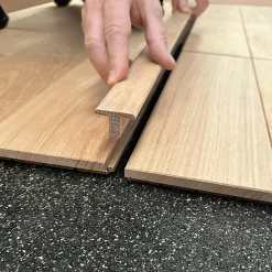 Barre de jonction Chêne l. 35mm Long. 2m Parquet Ep. 20mm Brut