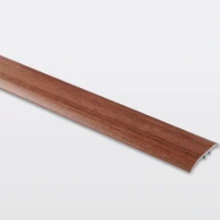 Barre de seuil en aluminium auto-adhésif, effet chêne brun GoodHome, décor 265, L.930 x l.37 mm