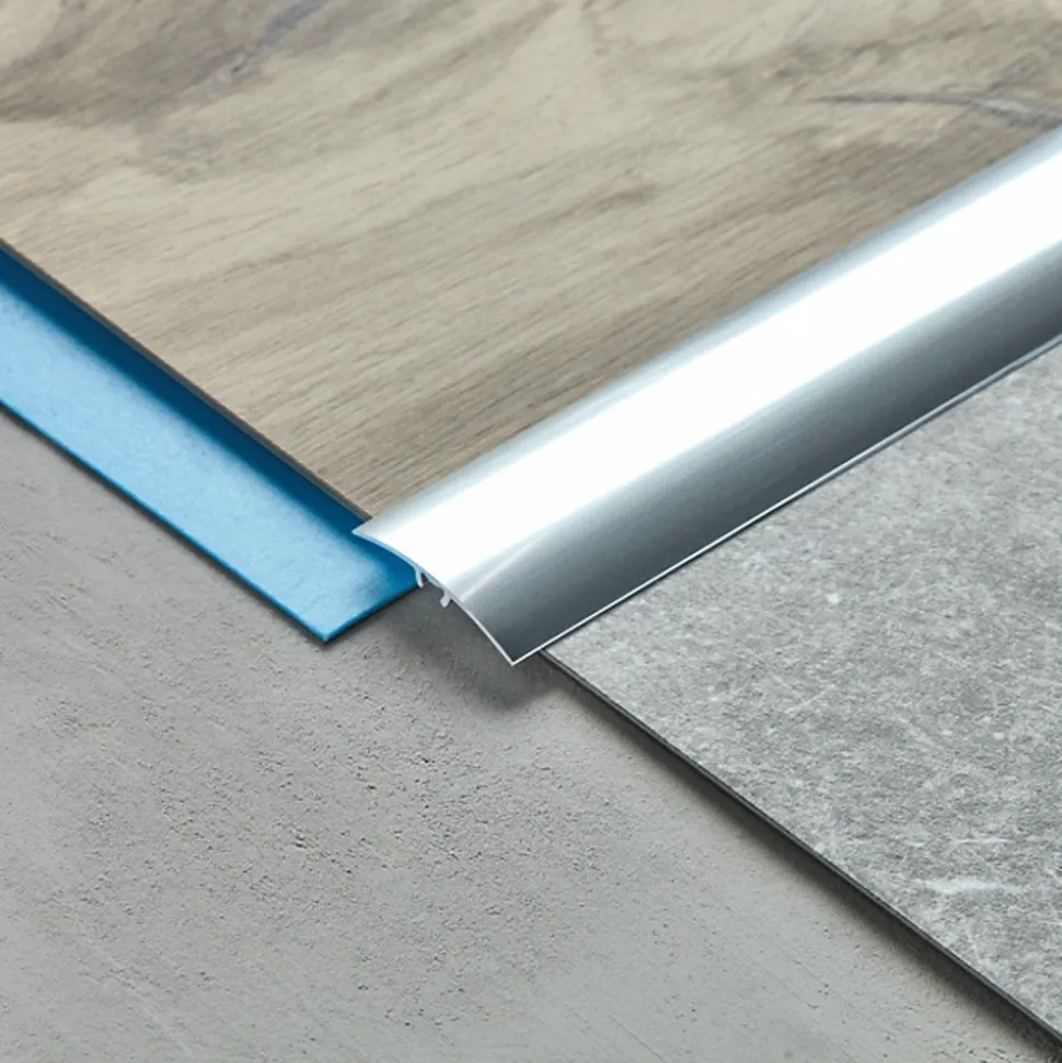 Barre de seuil en aluminium Argent brossé 37 X 930 mm