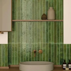 Carrelage Mur Intérieur Format allongé Vert Brillant. Bali Green 5x40 cm