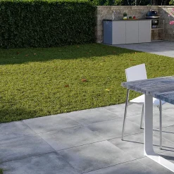 Dalle sur plots ASSEN GREY 60x60x2 cm effet béton antidérapant R11