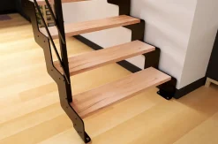 Escalier crémaillière droit Costa rampe acier marche hêtre l. 2.75 m