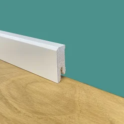 96ml de PLINTHE BASSE CARRÉE en FIBRE DE BOIS 40X15 BLANC