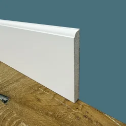 100ml de PLINTHE ZOCCOLINO FIRENZE en FIBRE DE BOIS COMPACTE 120X12 BLANC