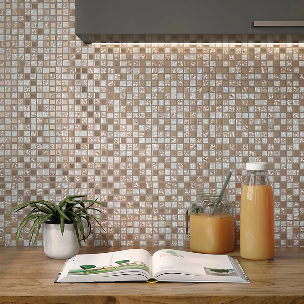 Mosaique de Verre Blanc et Verre Chrome 1.5 X 1.5 Cm - vendu par plaque de 30X30 Cm -