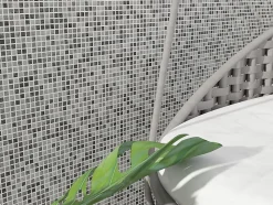 Mosaique de verre Recyclé micro Mix Gris - vendu par plaque de 30,5 X 30,5 Cm -