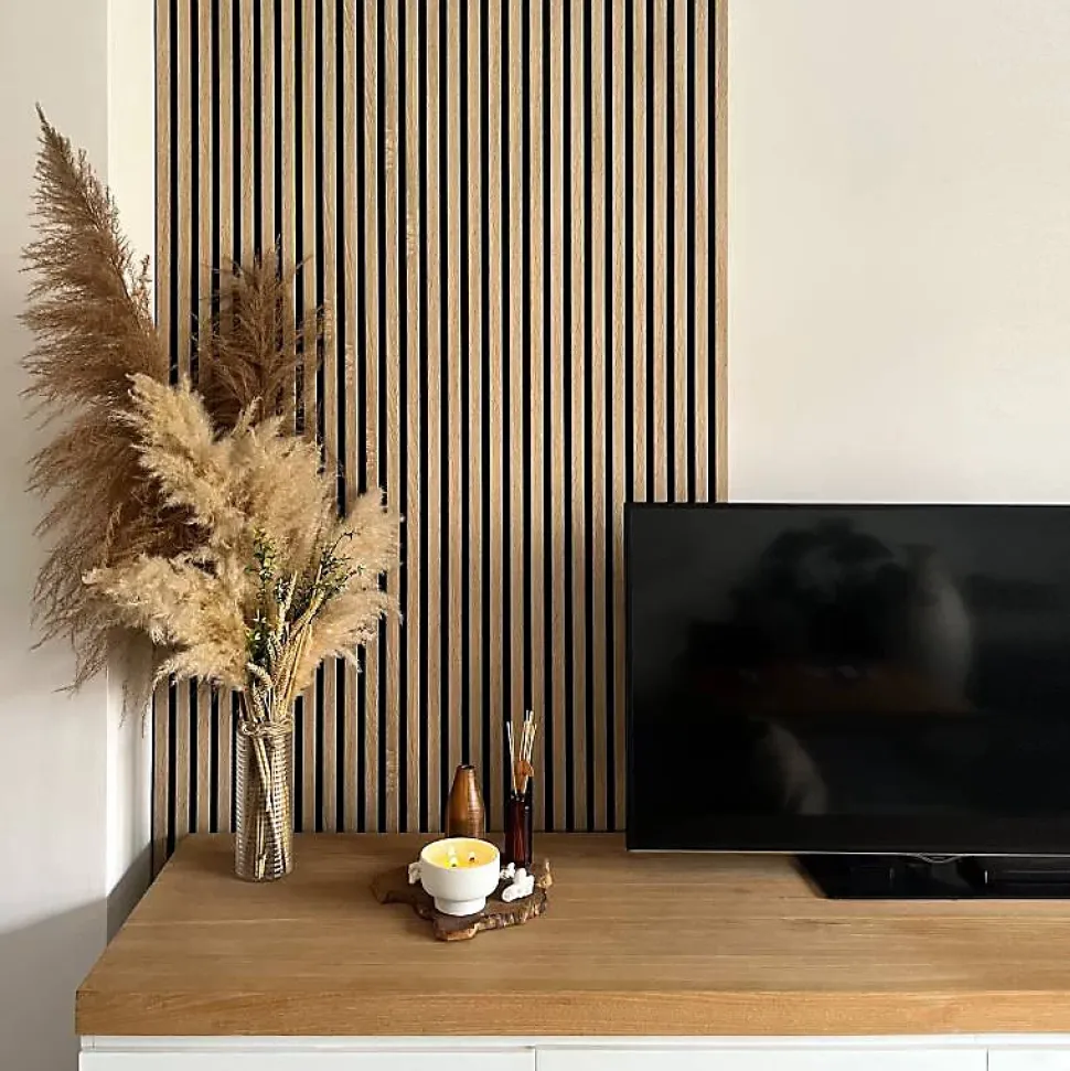 Panneau tasseaux bois 250 x 30 x 1,9 cm - décor chêne clair fond noir - 0,75m²