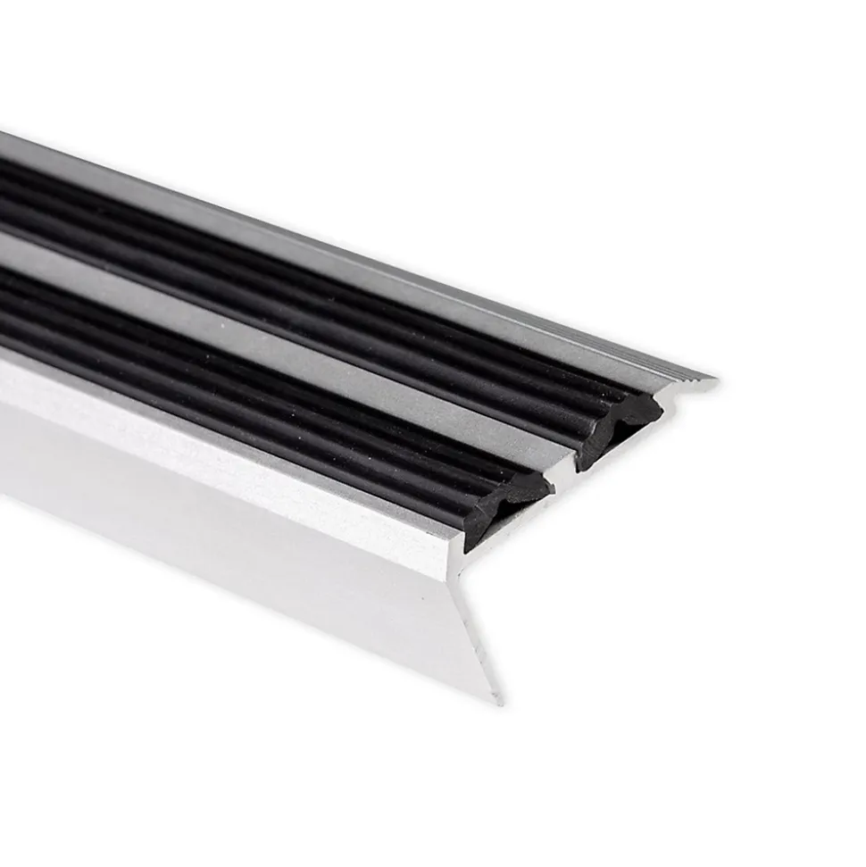 Seuil d'escalier Avec double caoutchouc Power Grip Longueur 134 cm Pré-percé Noir - Floordirekt