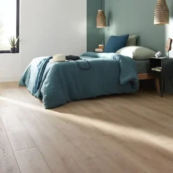 Sol stratifié Malton décor chêne naturel 10 mm l.138 x l.19,3 cm GoodHome