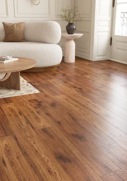 Sol stratifié Otley GoodHome, passage intense AC5, effet chêne brun, L.138,3 cm x l.15,9 cm x ép.8 mm