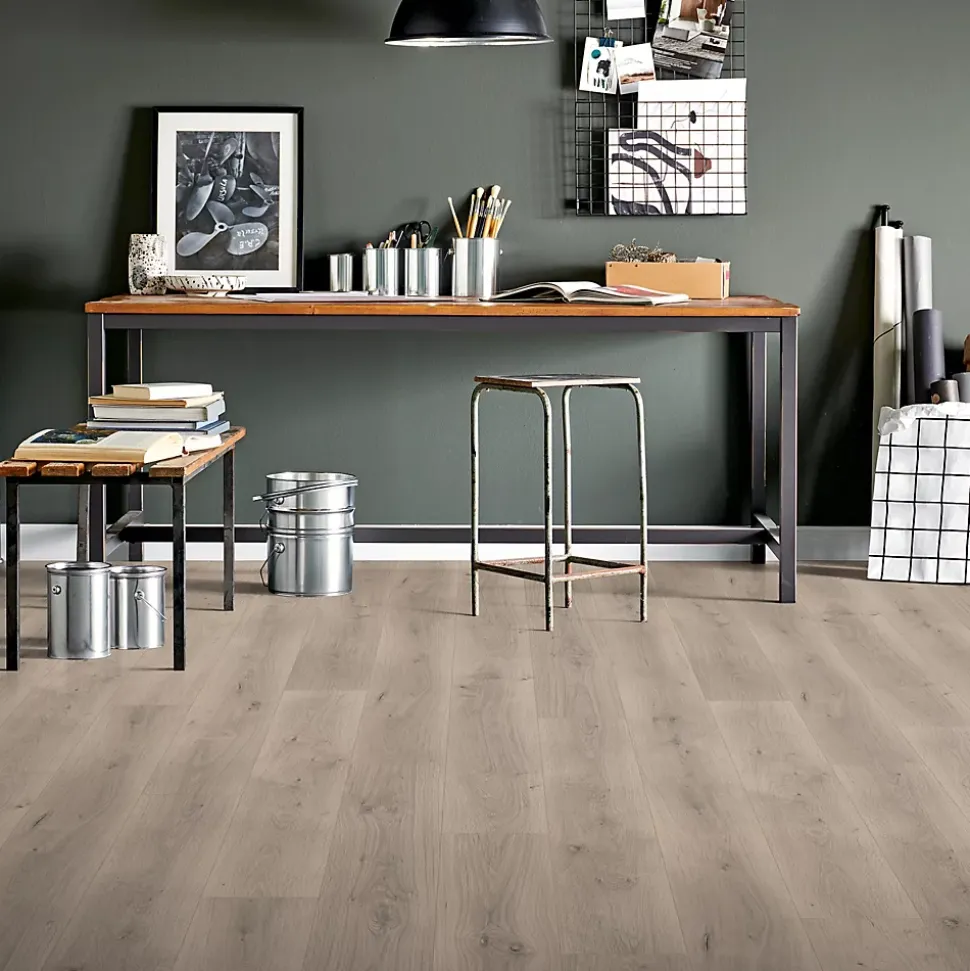 Sol stratifié passage intense AC5, effet bois brut grisé, GoodHome Cress II
