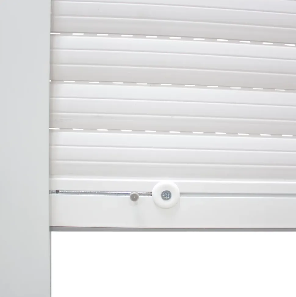 Volet roulant uPVC blanc - ouverture manuelle par sangle - Fortia - l.140 x H.215 cm